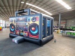 MEcafa14520164e38d42f75d251816eb16 1750964807 1 Bounce To The Beat Bounce House
